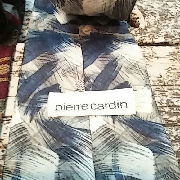 Lot of three Pierre Cardin ties - Picture 4 of 4
